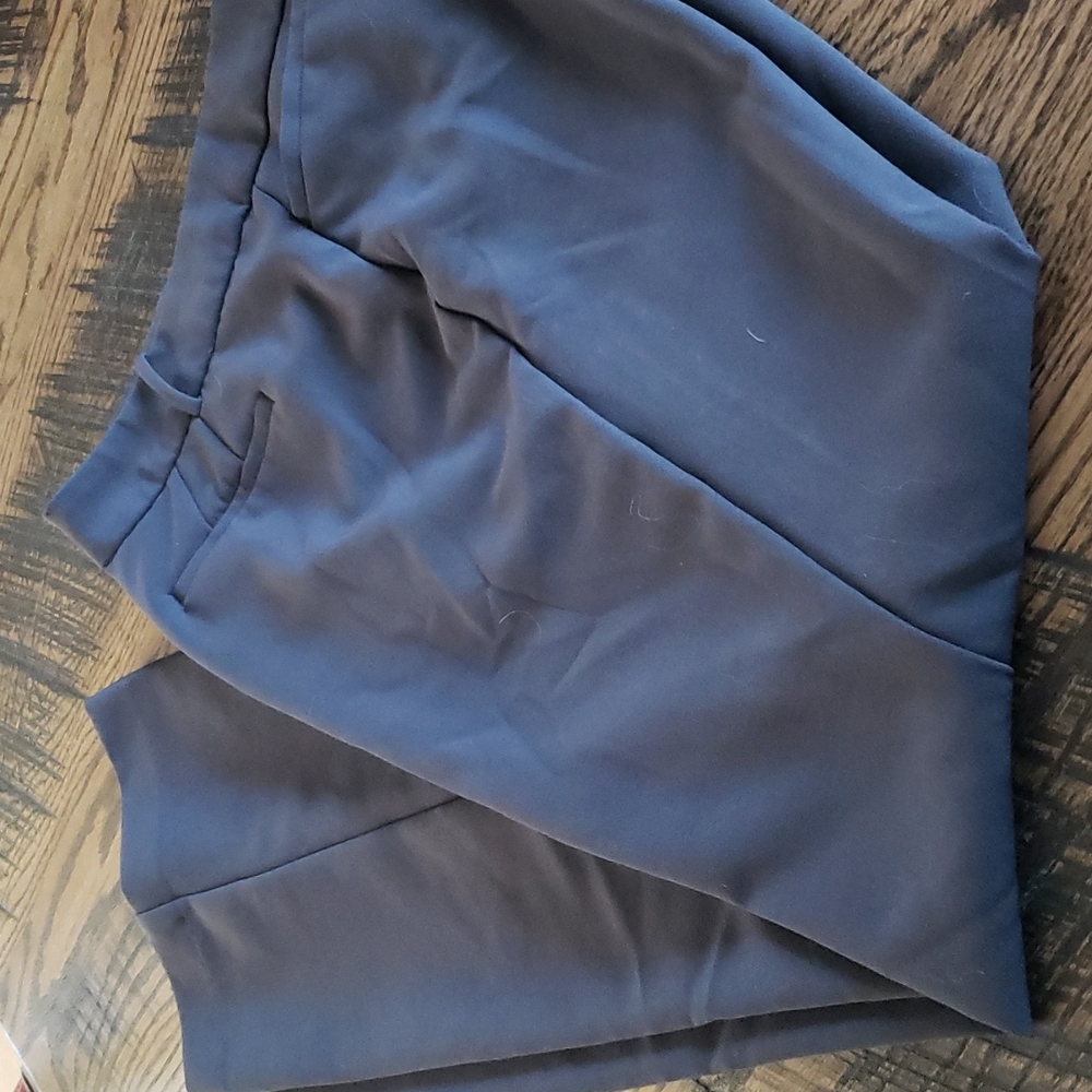 Worthington Perfect Trouser in Gray